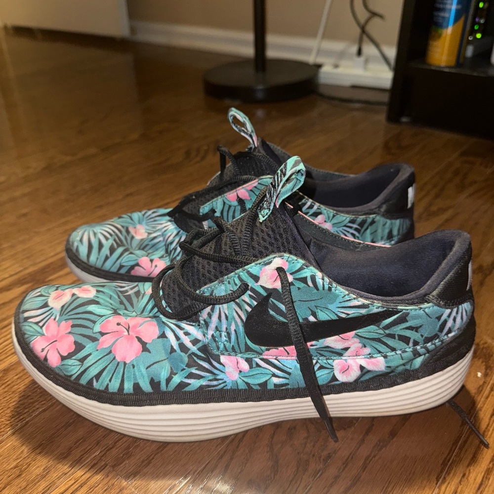 Nike Solarsoft Moccasin Sp (Hawaii Floral Pack) size 12